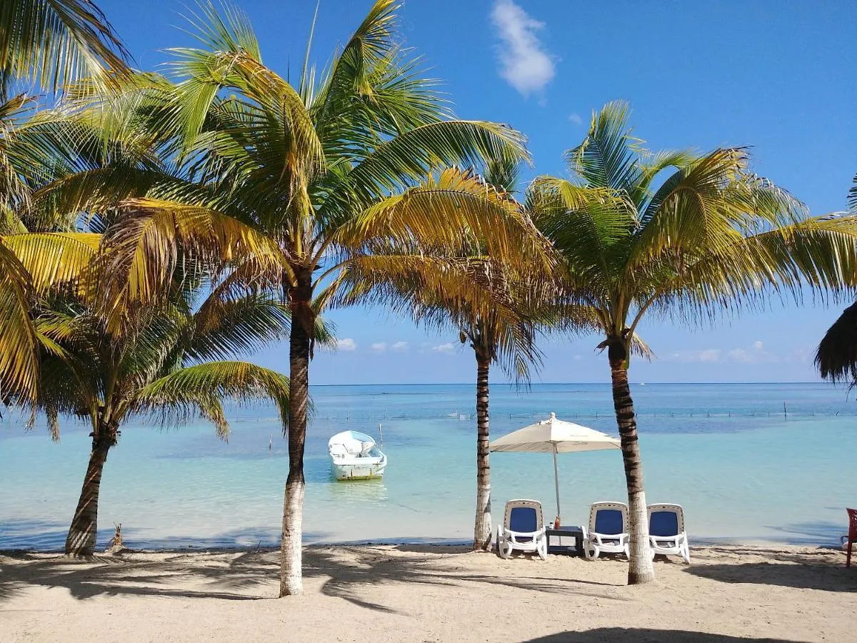 Hotel El Fuerte Beach Apartments Mahahual